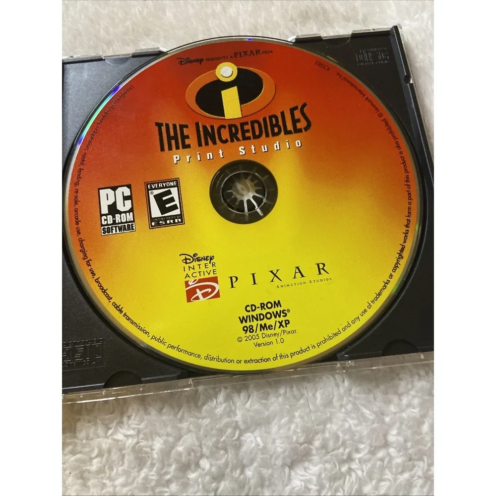 Disney Pixar's the Incredibles PC CD Rom Print Studio Game for Windows 98/Me/Xp